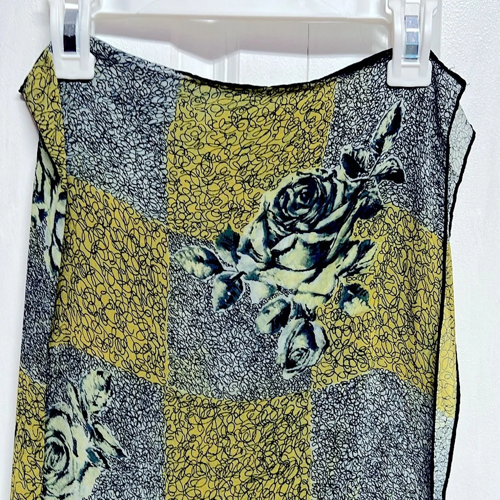 Gray & Green Rose Print Sheer Scarf 26’ x 28’